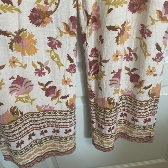 Good Luck Gem Boho Multicolor Floral Wide Leg Pants
Size Medium - Picture 2 of 7